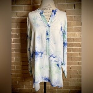NWT - Neiman Marcus Velvet Heart Blue/White/Green Tie Dye Long Sleeve tunic